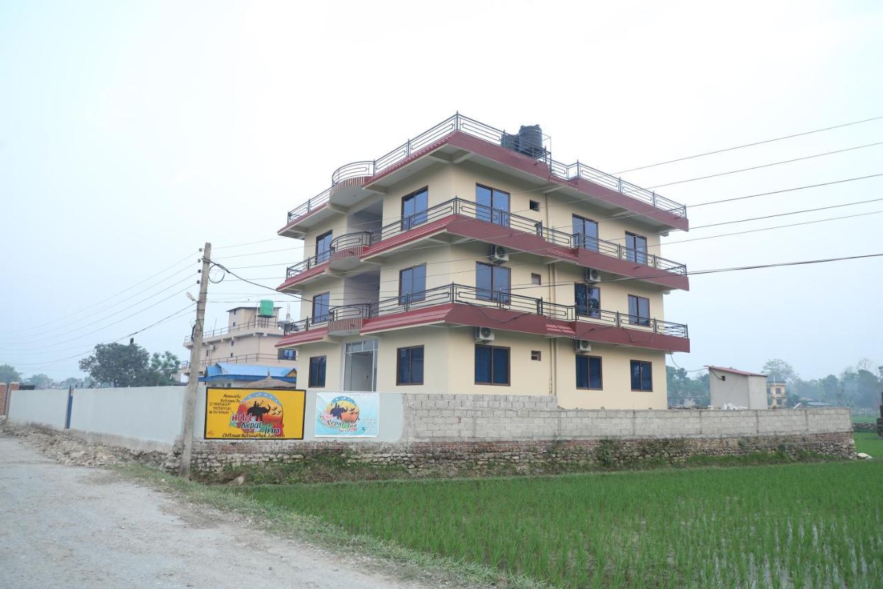 Hotel Nepal Inn Sauraha Exterior photo